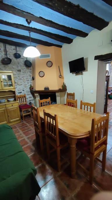 Casa Rural La Criva Crivillen Exteriér fotografie